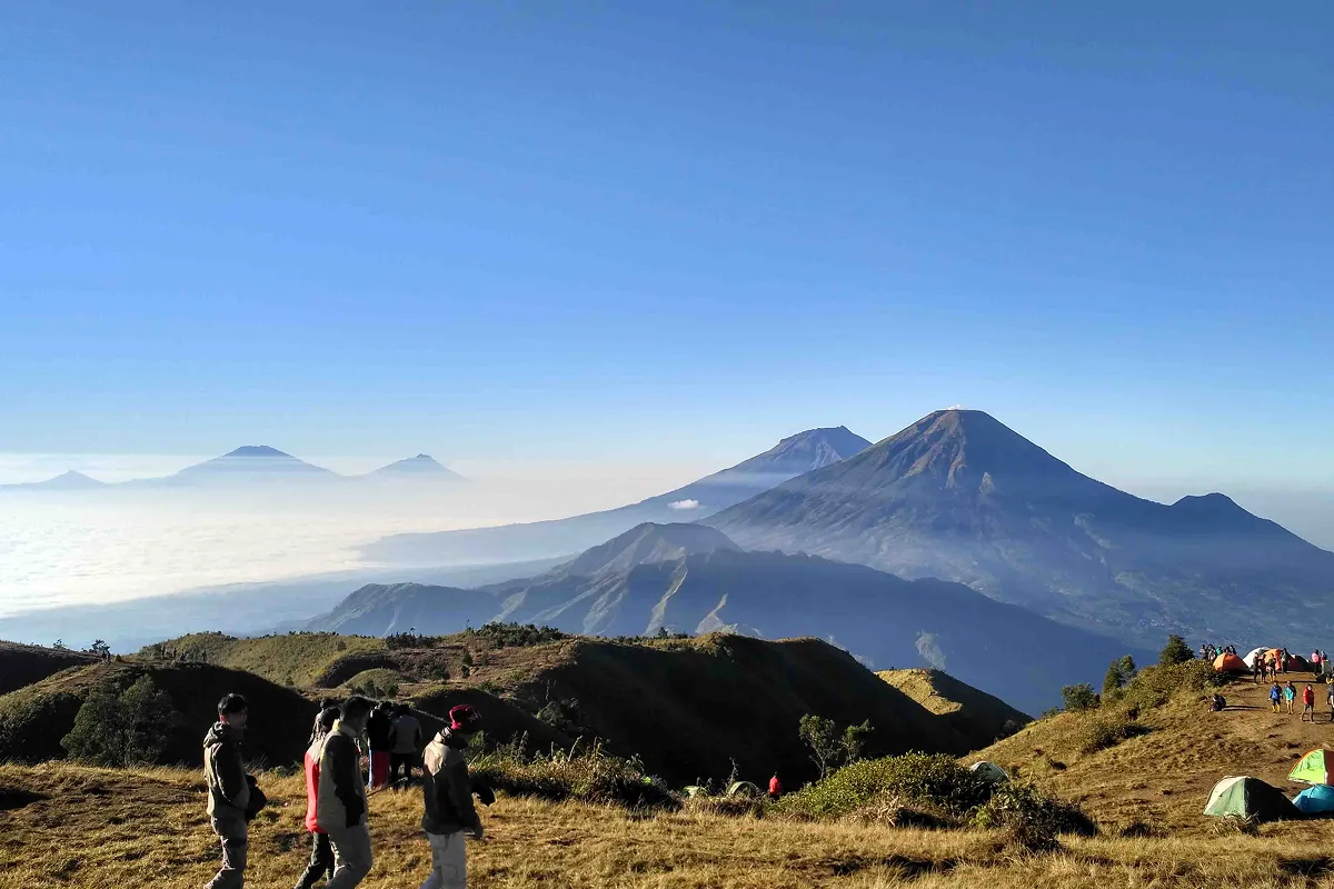 Destinasi Akhir Tahun yang Wajib Dicoba Sebelum 2025 Datang
